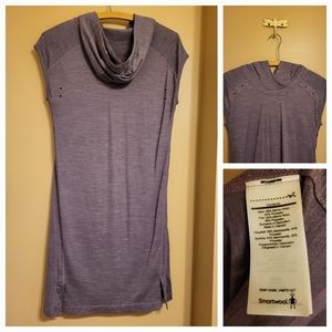 Smartwool. Dusty purple merino blend sleeveless hooded tunic / sweater (S)